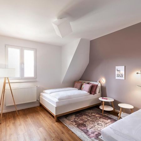 סינגן Primera Zimmer Mit Gemeinschaftsbad מראה חיצוני תמונה