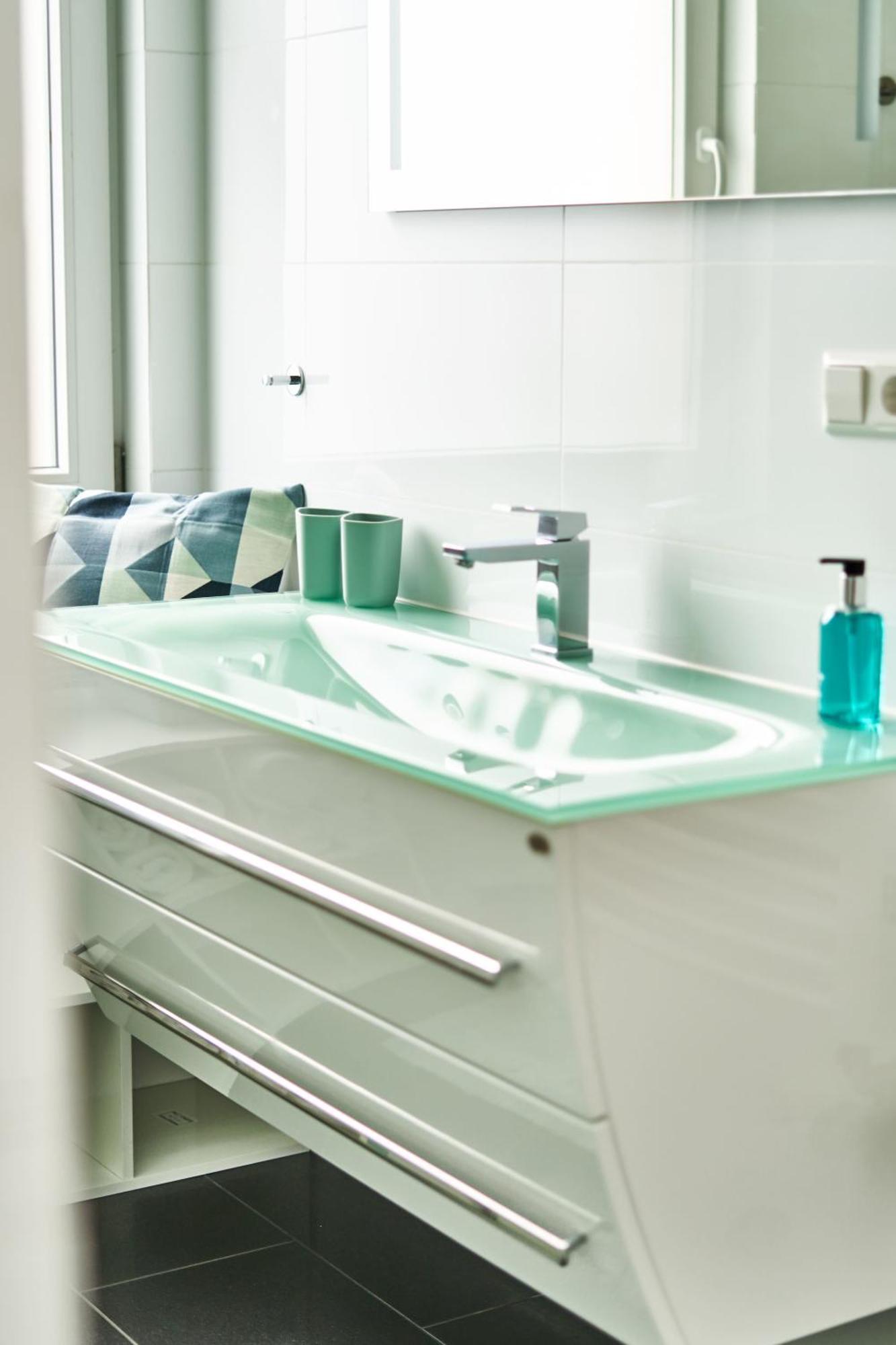 סינגן Primera Zimmer Mit Gemeinschaftsbad מראה חיצוני תמונה